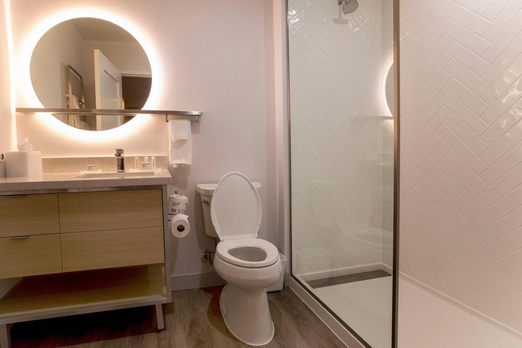 Towneplace Suites By Marriott Конро Экстерьер фото