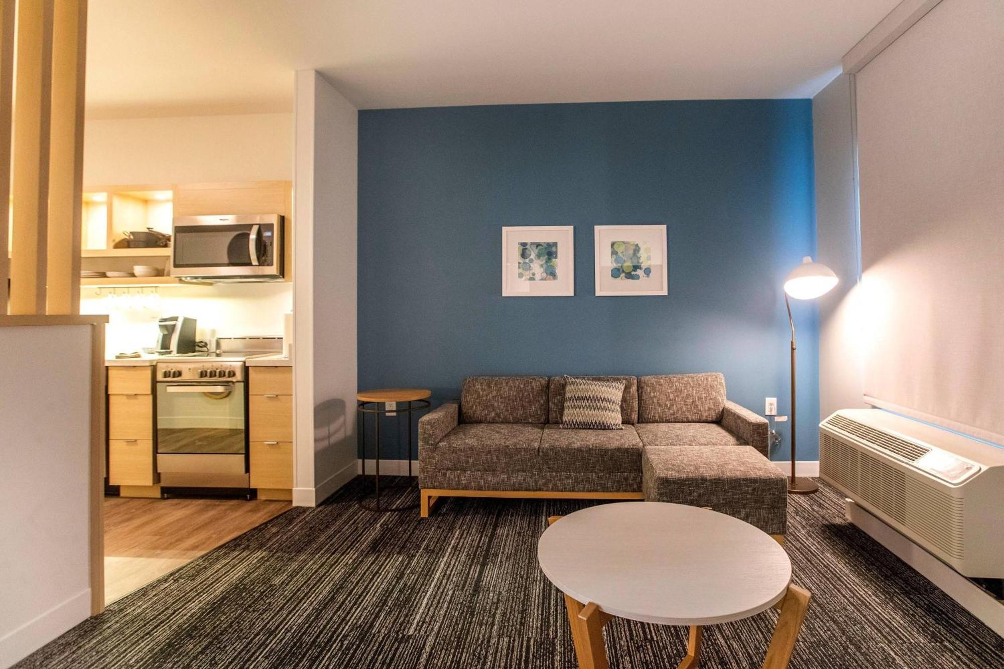 Towneplace Suites By Marriott Конро Экстерьер фото
